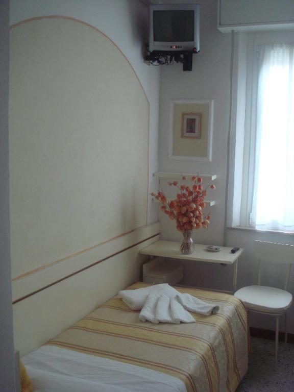 Hotel Arcade Rimini Bilik gambar