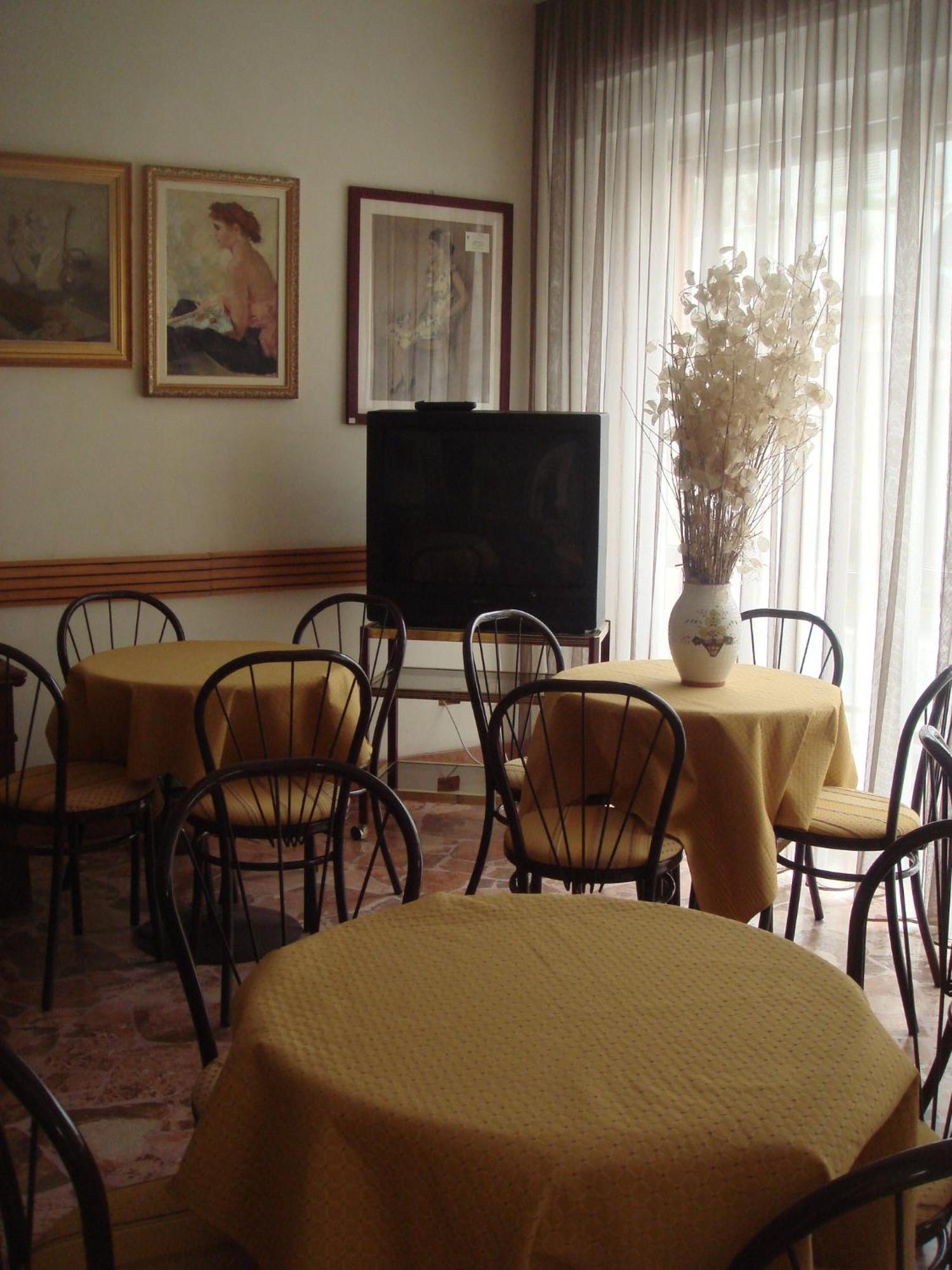 Hotel Arcade Rimini Luaran gambar