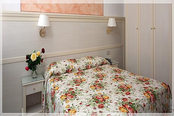Hotel Arcade Rimini Luaran gambar